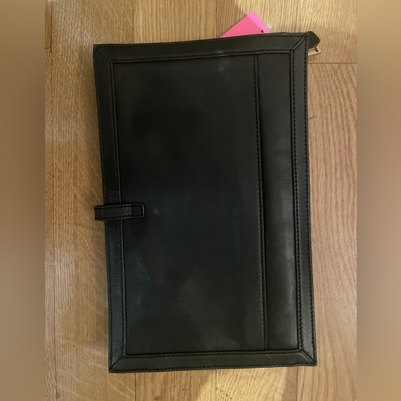 Isaac Mizrachi Clutch brand new - Picture 2 of 4